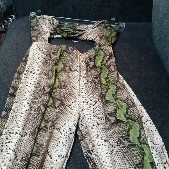 Women's jumpsuit 2B - Picture 2 of 3